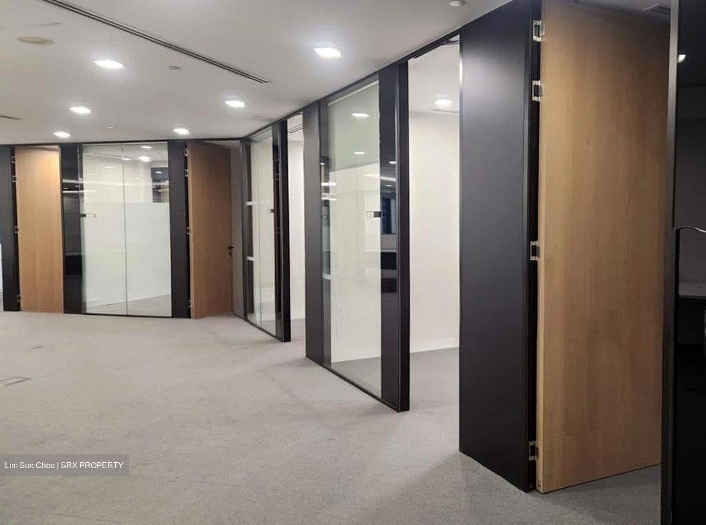 Robinson 77 (D1), Office #568255411